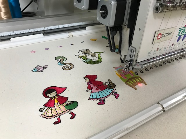 デコレーションズ刺繍CD企画♡　その103♪ 試し縫い　entrance embroidery