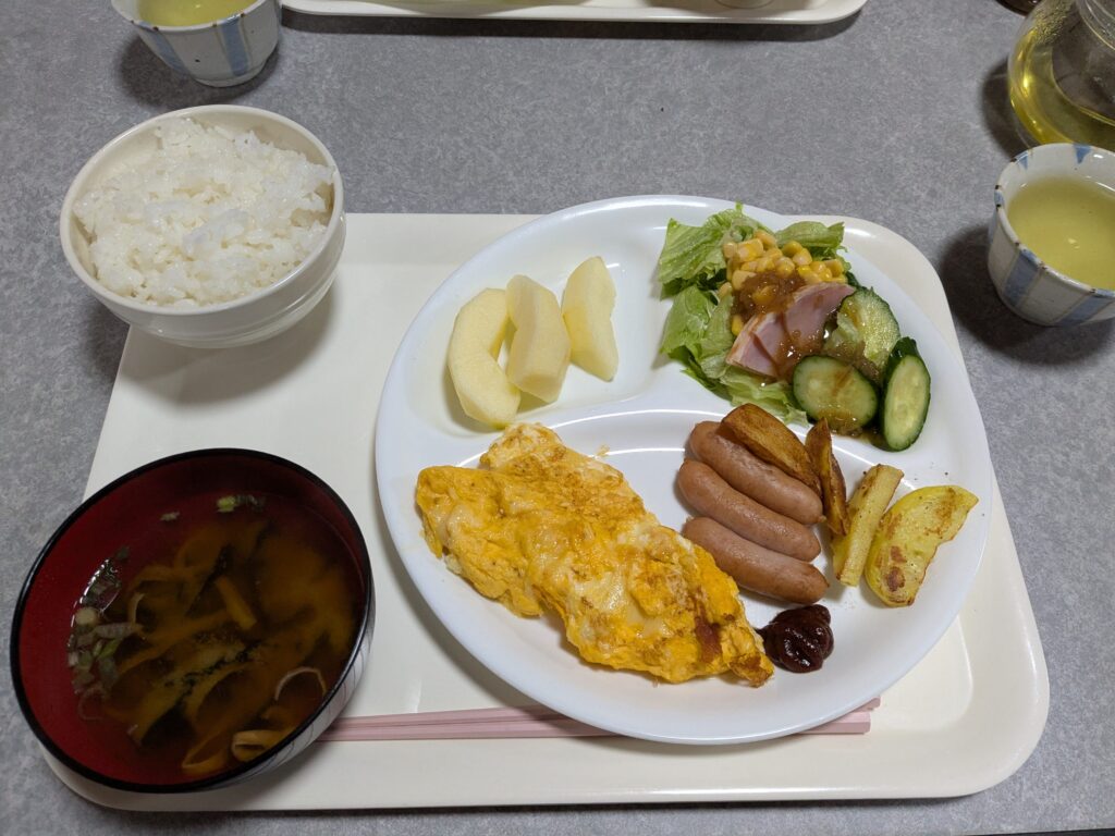 ミシン刺繍合宿の合間の朝食💖