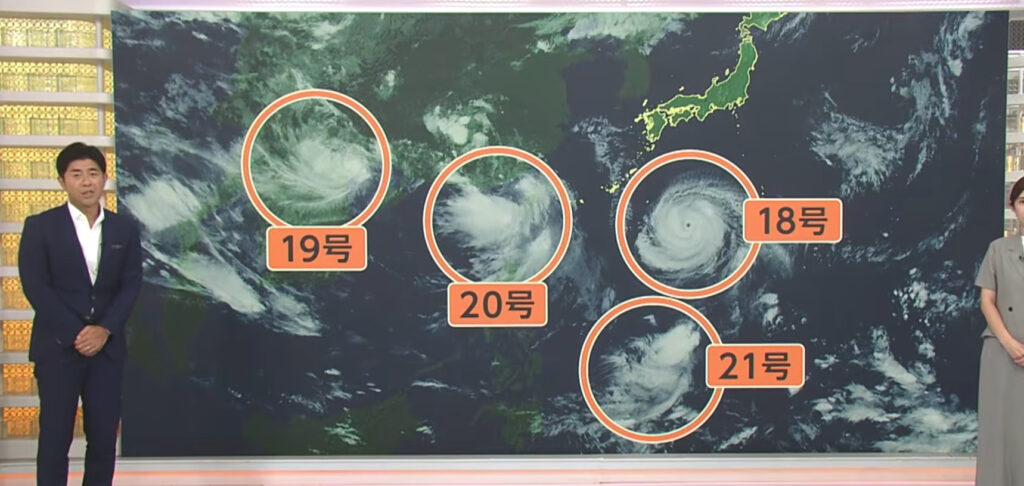 台風が4個同時発生?!